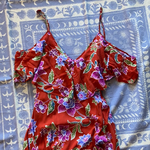 F21 • Floral Open Shoulder Wrap Dress - Picture 3 of 14